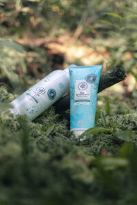 Peau sensible et pollens, apaiser avec l’eau thermale